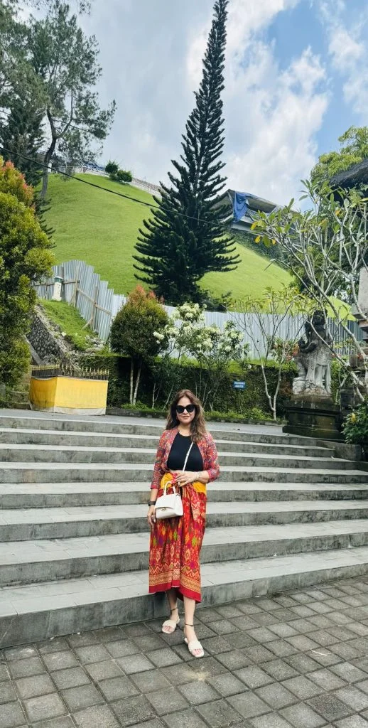 bali 83 518x1024 1
